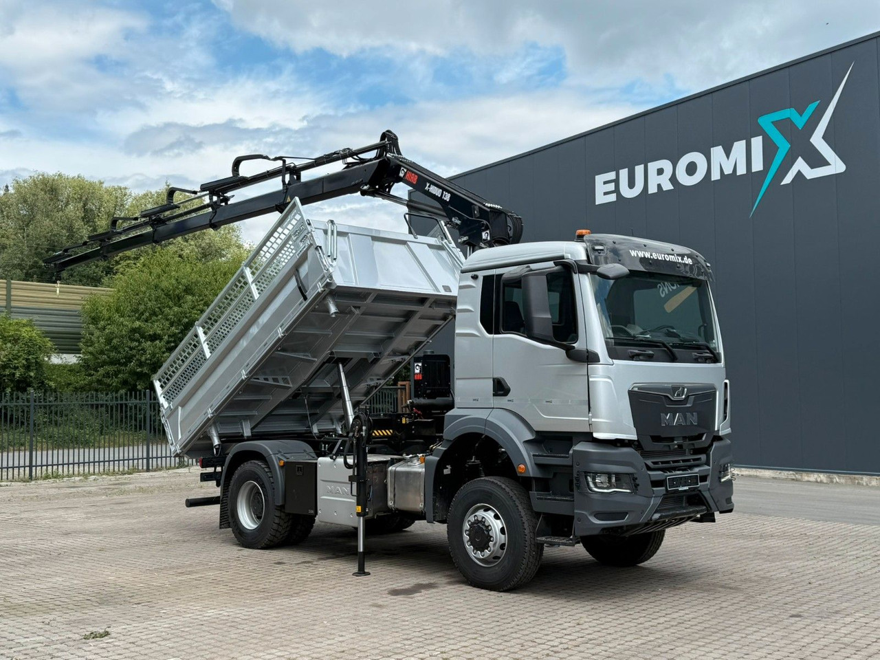MAN TGS 18.400 TG3 4x4 Euro6e Hiab X-HiDuo 138DS-4 - Tippbil lastbil, Kranbil: bild 1 MAN TGS 18.400 TG3 4x4 Euro6e Hiab X-HiDuo 138DS-4 - Tippbil lastbil, Kranbil: bild 1