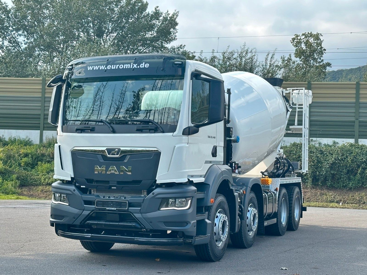MAN TGS 32.440 8x4 / Euromix MTP EM 9 L - Betongbil: bild 2 MAN TGS 32.440 8x4 / Euromix MTP EM 9 L - Betongbil: bild 2