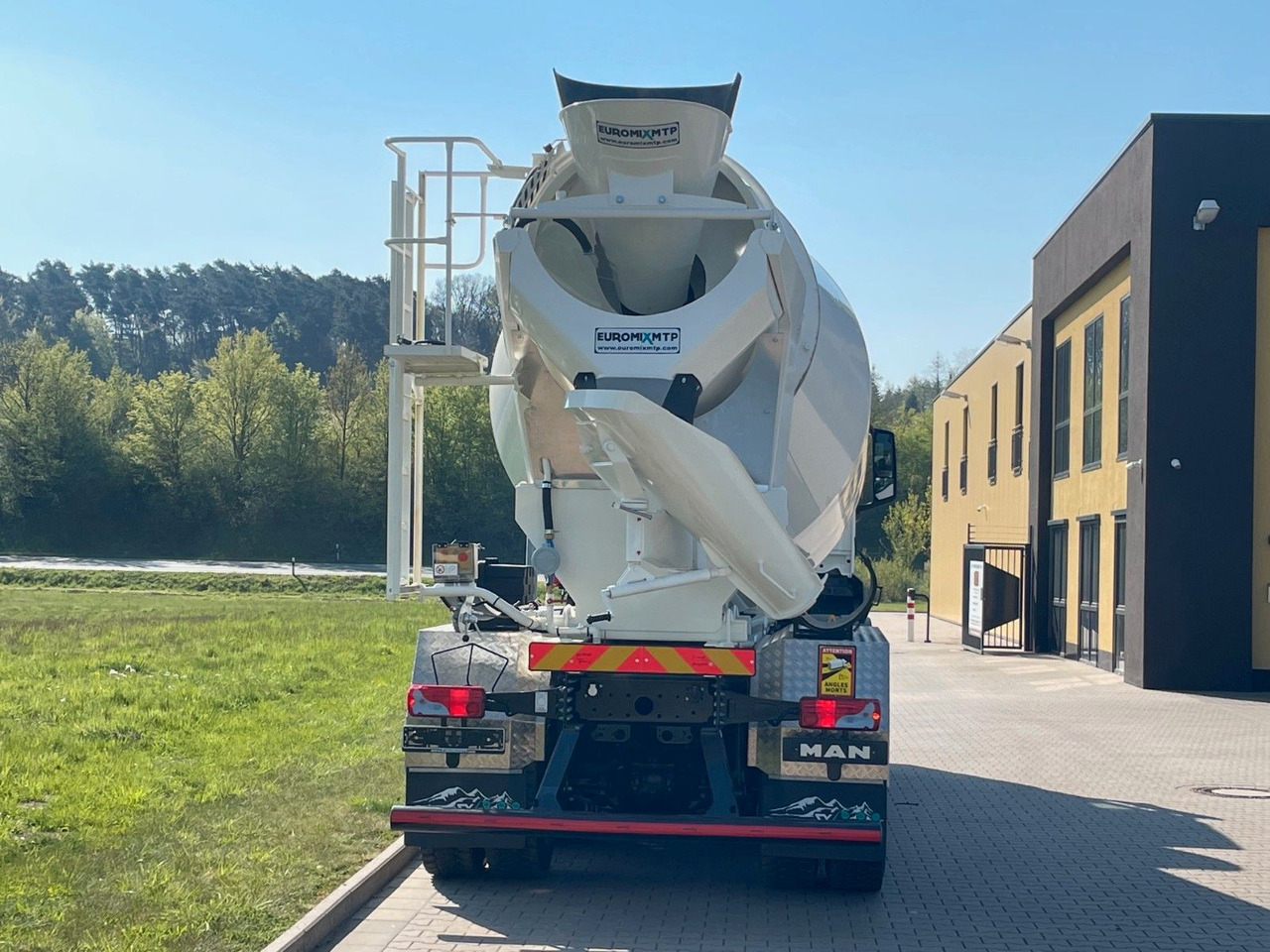 MAN TGS 35.470 8x4 EuromixMTP EM 10 L 10xVORHANDEN - Betongbil: bild 5 MAN TGS 35.470 8x4 EuromixMTP EM 10 L 10xVORHANDEN - Betongbil: bild 5