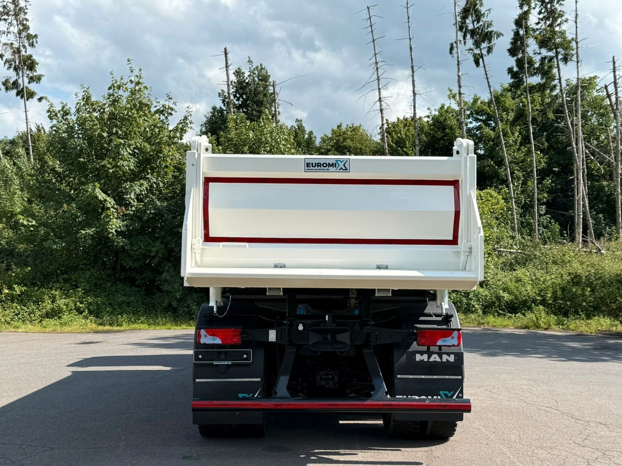 MAN TGS 35.480 8x6 EuromixMTP 3-Seiten-Kipper - Tippbil lastbil: bild 5 MAN TGS 35.480 8x6 EuromixMTP 3-Seiten-Kipper - Tippbil lastbil: bild 5