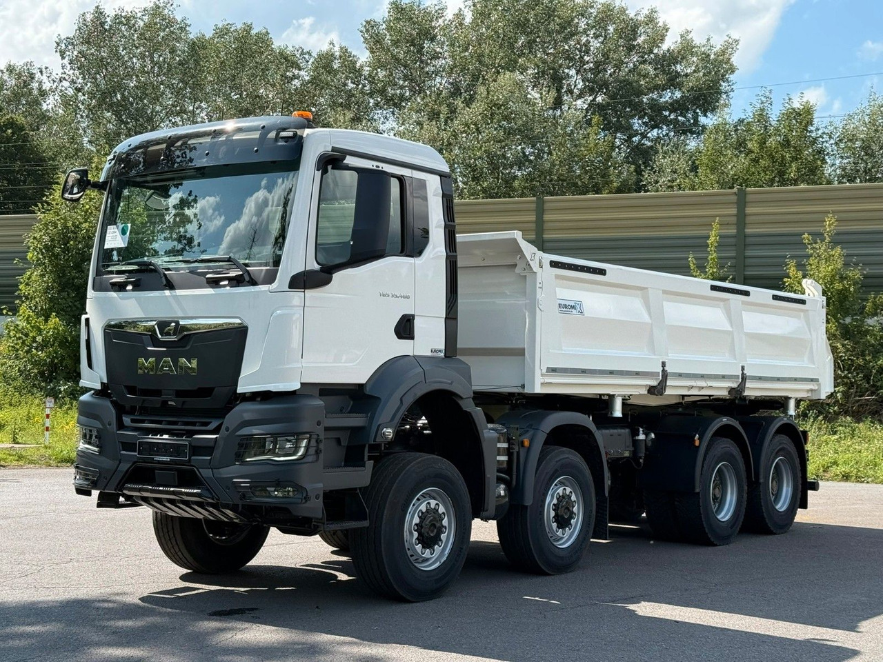 MAN TGS 35.480 8x8 EuromixMTP 3-Seiten-Kipper - Tippbil lastbil: bild 2 MAN TGS 35.480 8x8 EuromixMTP 3-Seiten-Kipper - Tippbil lastbil: bild 2