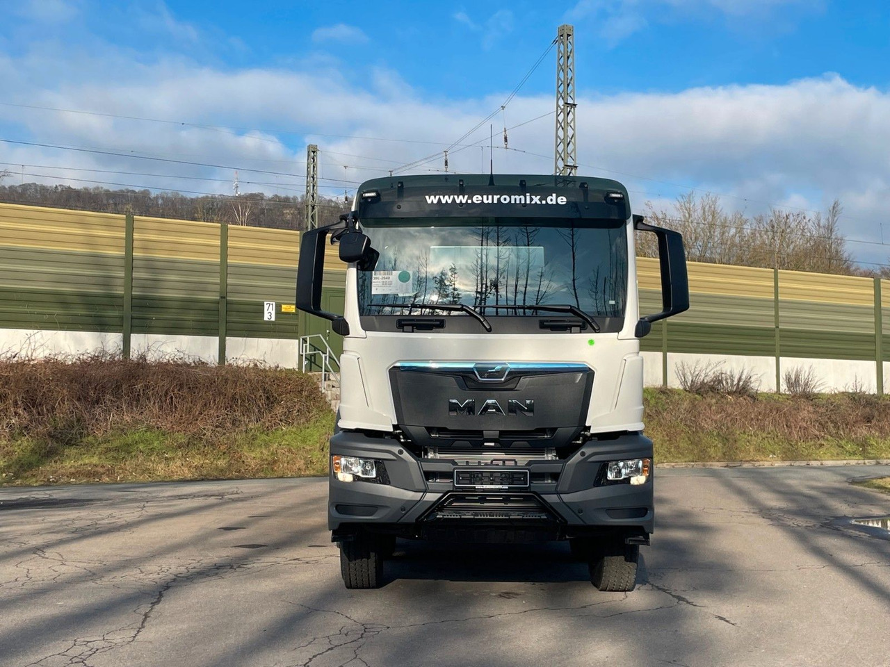 MAN TGS 41.400 8x4 / EuromixMTP EM 10m³ R / EURO 2 - Betongbil: bild 2 MAN TGS 41.400 8x4 / EuromixMTP EM 10m³ R / EURO 2 - Betongbil: bild 2
