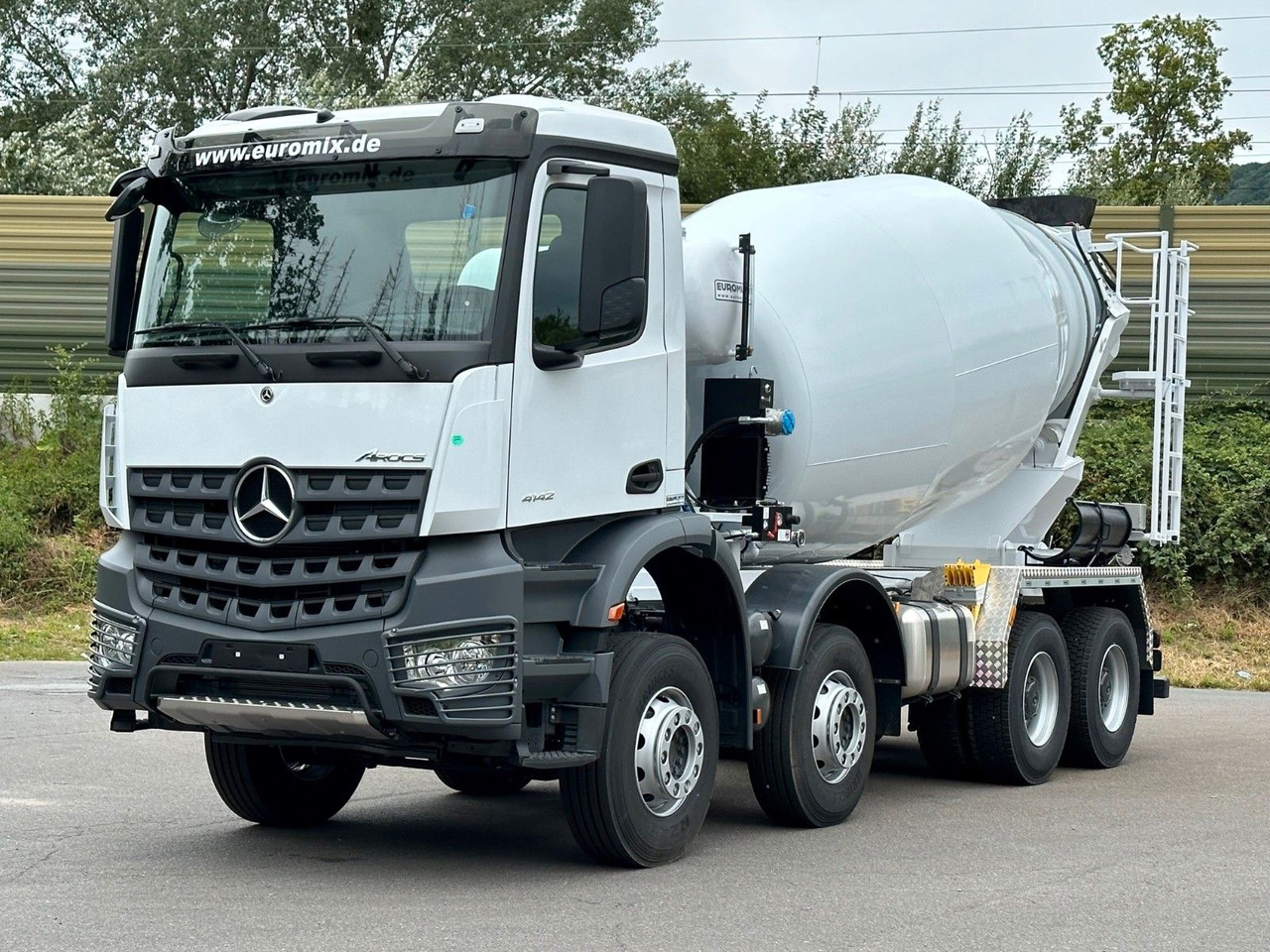 Mercedes-Benz AROCS 5 4142 B 8X4 Euro 3 EuromixMTP EM 10 - Betongbil: bild 2 Mercedes-Benz AROCS 5 4142 B 8X4 Euro 3 EuromixMTP EM 10 - Betongbil: bild 2