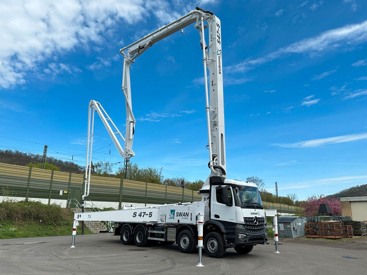 Mercedes-Benz Arocs 5 4542 8x4 SWAN TSP 47-5 160RZ ( 47m ) - Betongpump: bild 1 Mercedes-Benz Arocs 5 4542 8x4 SWAN TSP 47-5 160RZ ( 47m ) - Betongpump: bild 1