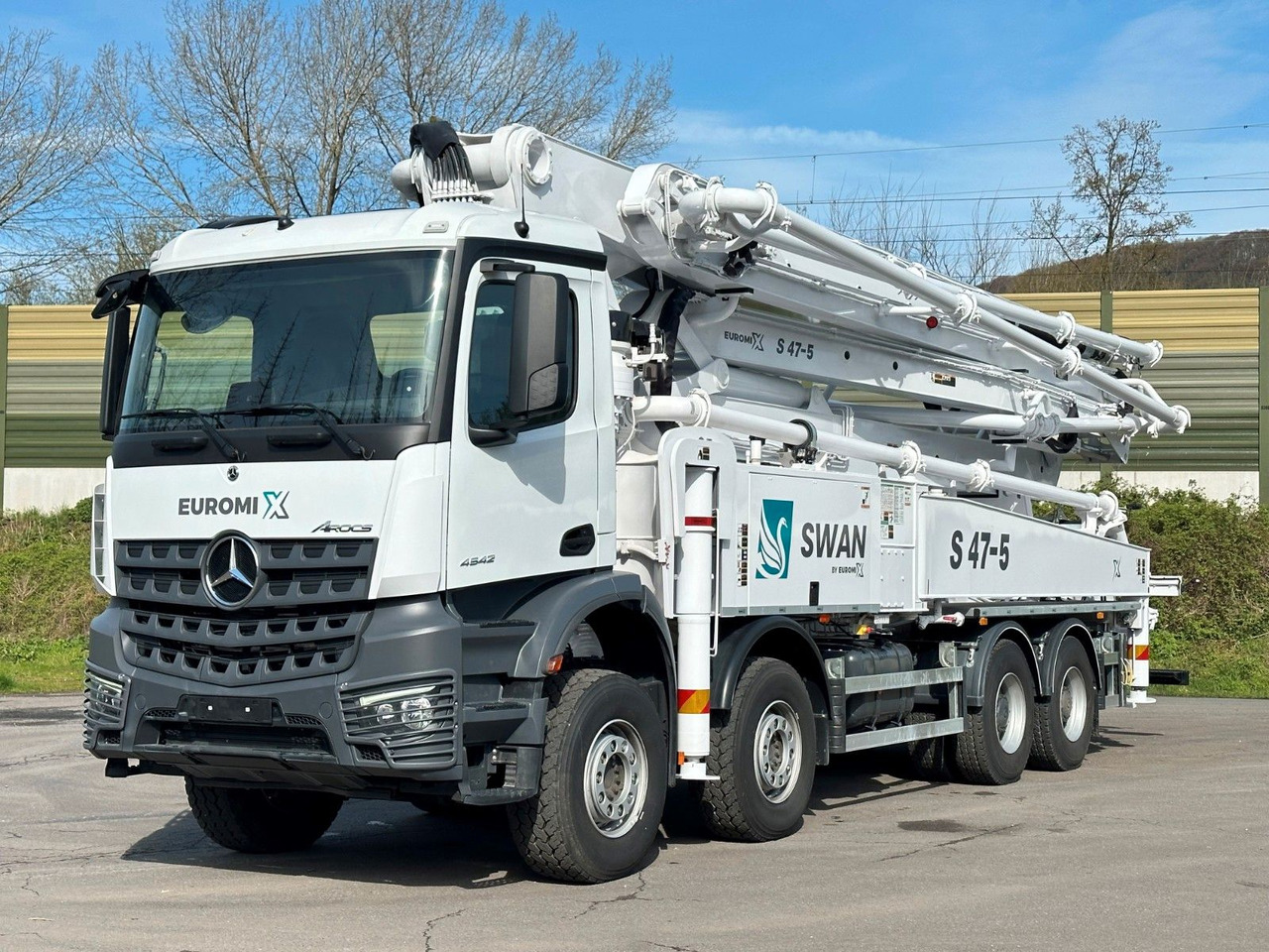 Mercedes-Benz Arocs 5 4542 8x4 SWAN TSP 47-5 160RZ ( 47m ) - Betongbil: bild 1 Mercedes-Benz Arocs 5 4542 8x4 SWAN TSP 47-5 160RZ ( 47m ) - Betongbil: bild 1