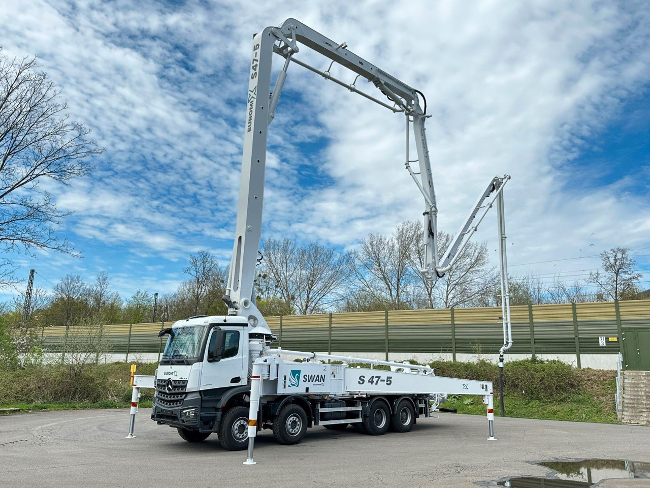 Mercedes-Benz Arocs 5 4542 8x4 SWAN TSP 47-5 160RZ ( 47m ) - Betongpump: bild 2 Mercedes-Benz Arocs 5 4542 8x4 SWAN TSP 47-5 160RZ ( 47m ) - Betongpump: bild 2
