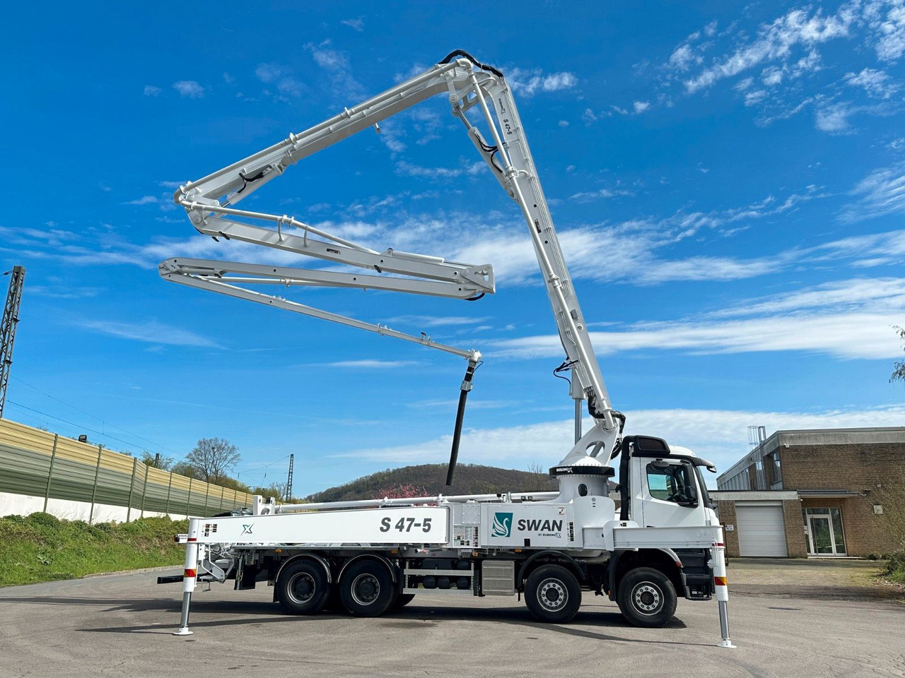 Mercedes-Benz Arocs 5 4542 8x4 SWAN TSP 47-5 160RZ ( 47m ) - Betongpump: bild 2 Mercedes-Benz Arocs 5 4542 8x4 SWAN TSP 47-5 160RZ ( 47m ) - Betongpump: bild 2