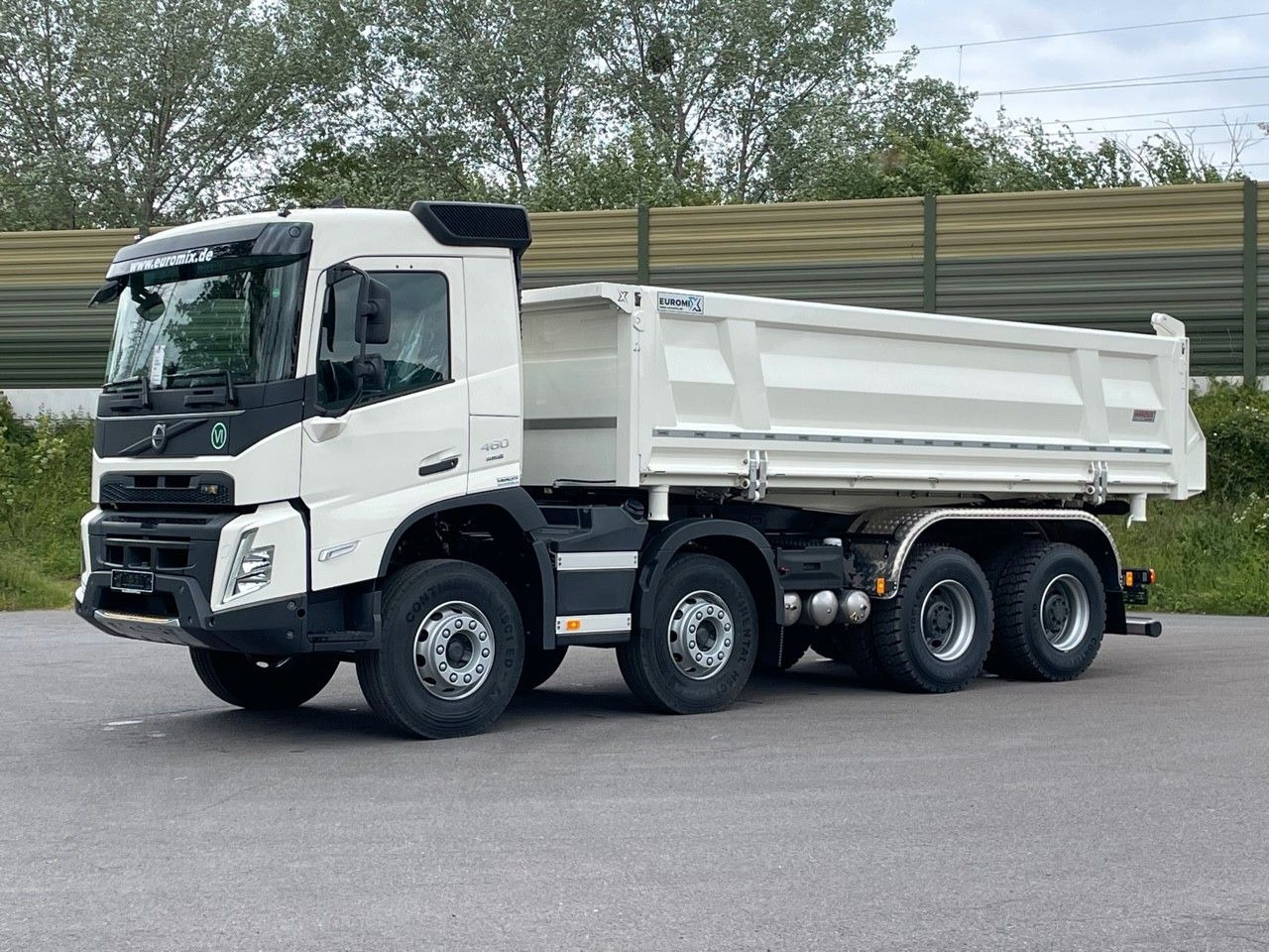 Volvo FMX 460 8x4 / WECHSELSYSTEM KIPPER+MISCHER Volvo FMX 460 8x4 / WECHSELSYSTEM KIPPER+MISCHER - Betongbil: bild 2 Volvo FMX 460 8x4 / WECHSELSYSTEM KIPPER+MISCHER Volvo FMX 460 8x4 / WECHSELSYSTEM KIPPER+MISCHER - Betongbil: bild 2