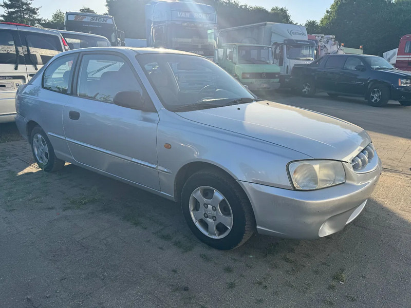 Hyundai Accent **PETROL-ESSENCE-BELGIUM CAR** - Sedan: bild 3 Hyundai Accent **PETROL-ESSENCE-BELGIUM CAR** - Sedan: bild 3