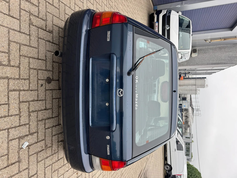 Mazda 323 **PETROL-ESSENCE-BELGIUM CAR** - Sedan: bild 5 Mazda 323 **PETROL-ESSENCE-BELGIUM CAR** - Sedan: bild 5