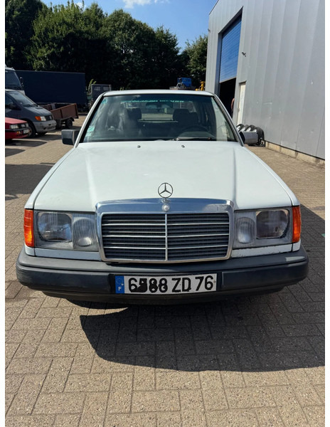 Mercedes-Benz 200-serie **W124-250D** - Sedan: bild 2 Mercedes-Benz 200-serie **W124-250D** - Sedan: bild 2