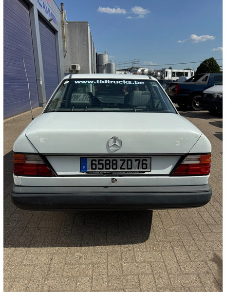 Mercedes-Benz 200-serie **W124-250D** - Sedan: bild 5 Mercedes-Benz 200-serie **W124-250D** - Sedan: bild 5