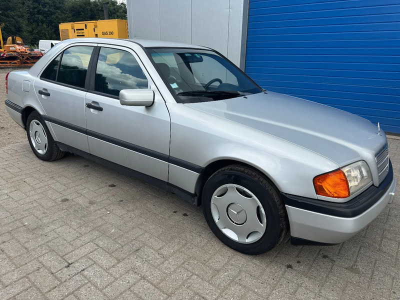 Mercedes-Benz C-Klasse **C250DIESEL+AIRCO** - Sedan: bild 3 Mercedes-Benz C-Klasse **C250DIESEL+AIRCO** - Sedan: bild 3