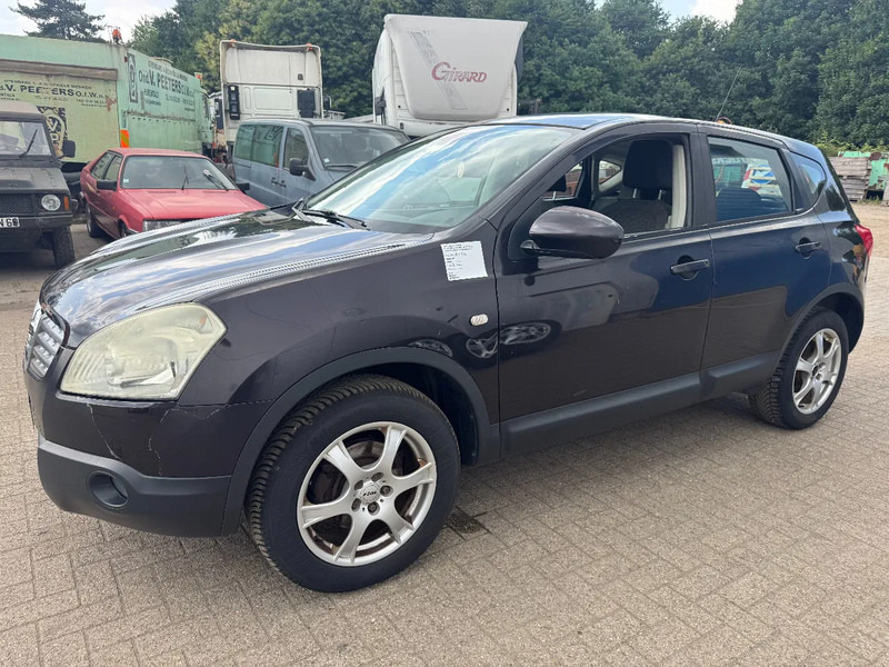 Nissan QASHQAI **DIESEL-AIRCO** - SUV: bild 1 Nissan QASHQAI **DIESEL-AIRCO** - SUV: bild 1