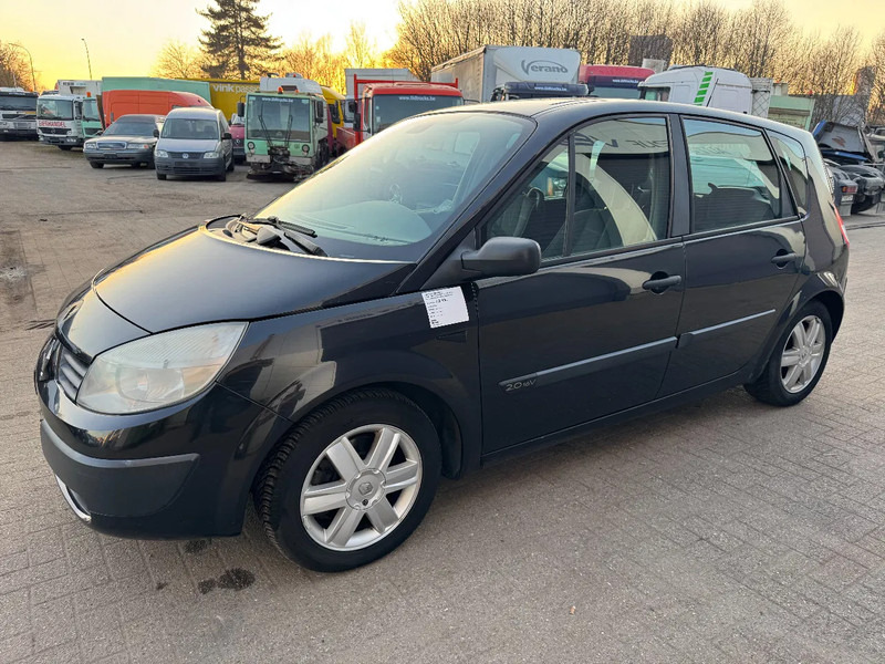 Renault Scénic **AIRCO-CLIME** - Personbil: bild 2 Renault Scénic **AIRCO-CLIME** - Personbil: bild 2
