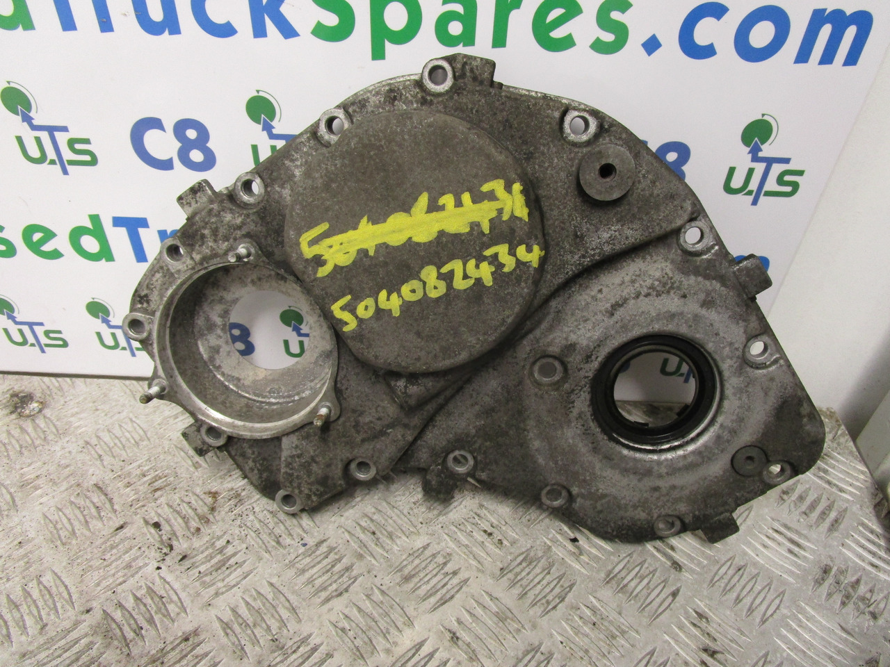 IVECO DAILY 3.0 FRONT TIMING COVER P/NO 504082434 - Motor och reservdelar för Lastbil: bild 1 IVECO DAILY 3.0 FRONT TIMING COVER P/NO 504082434 - Motor och reservdelar för Lastbil: bild 1