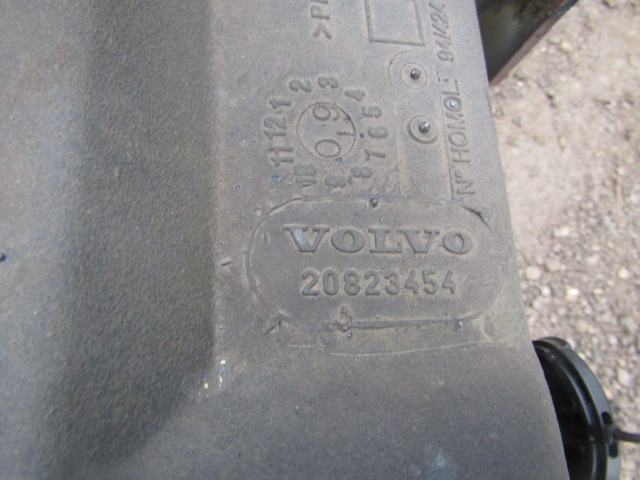 VOLVO FE FUEL TANK 300 LITRE P/NO 20823454 - Bränsletank för Lastbil: bild 3 VOLVO FE FUEL TANK 300 LITRE P/NO 20823454 - Bränsletank för Lastbil: bild 3