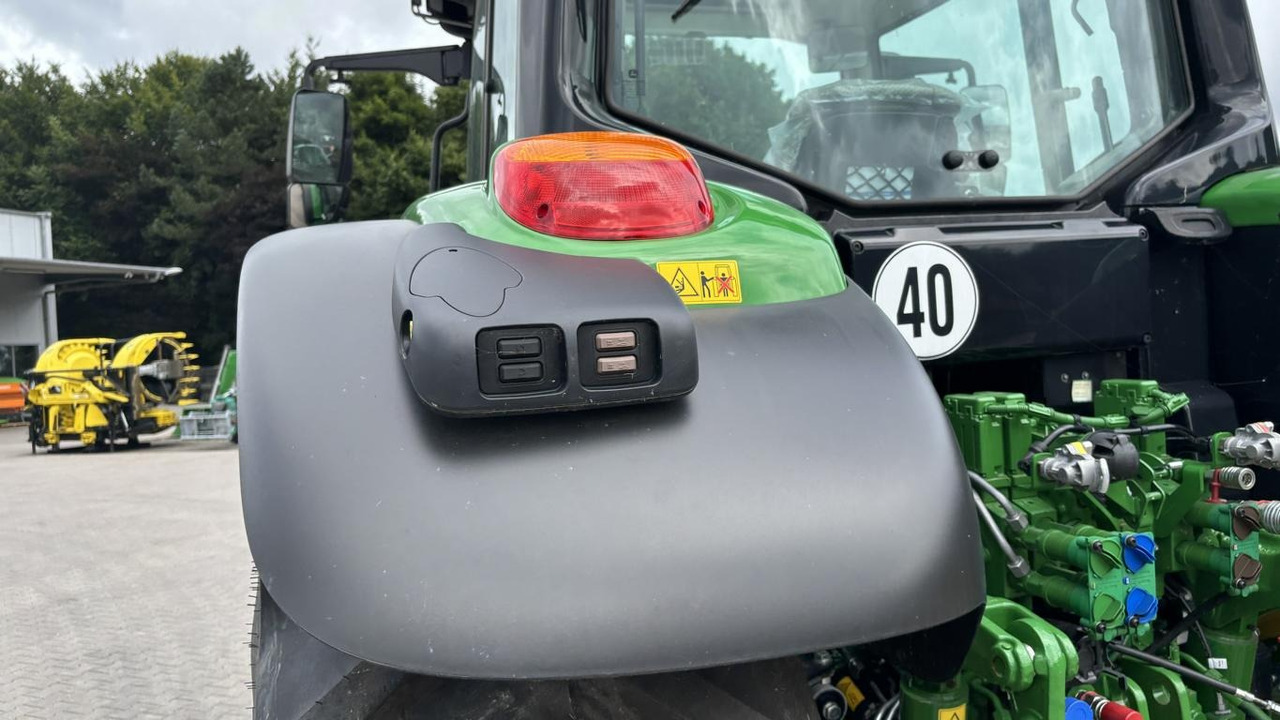 Ny Traktor John Deere TRAKTOR 6120M MIT KABINE: bild 14