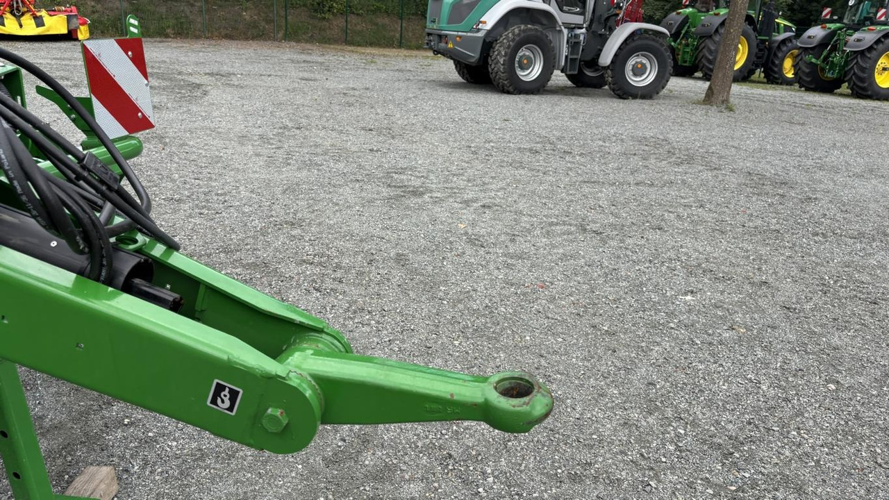 John Deere V461M - PAKET FÜR RUNDBALLENPR - Inplastar: bild 2 John Deere V461M - PAKET FÜR RUNDBALLENPR - Inplastar: bild 2