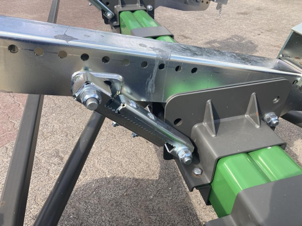 Ziegler 4WT JD HD40X - Skördetröska: bild 2 Ziegler 4WT JD HD40X - Skördetröska: bild 2