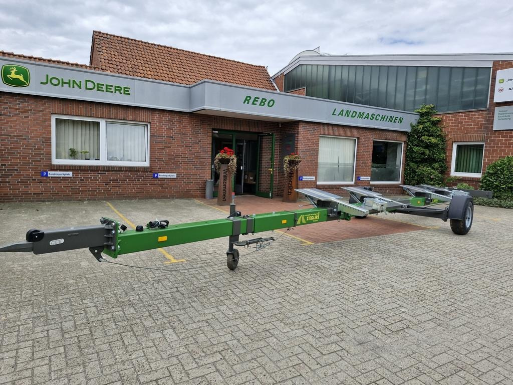 Ziegler JD 622X/722X - Skördetröska: bild 1 Ziegler JD 622X/722X - Skördetröska: bild 1
