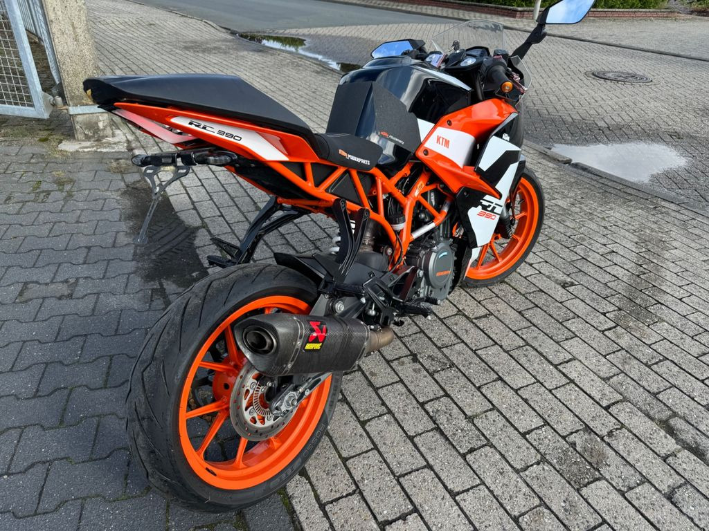 KTM RC 390 Acrapovic Unfall - Motorcykel: bild 4 KTM RC 390 Acrapovic Unfall - Motorcykel: bild 4
