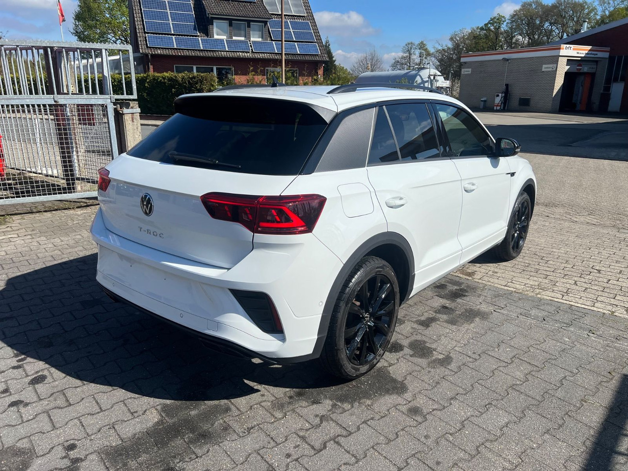 Volkswagen T-Roc R-Line 1.0 TSI Black Edition - Personbil: bild 4 Volkswagen T-Roc R-Line 1.0 TSI Black Edition - Personbil: bild 4