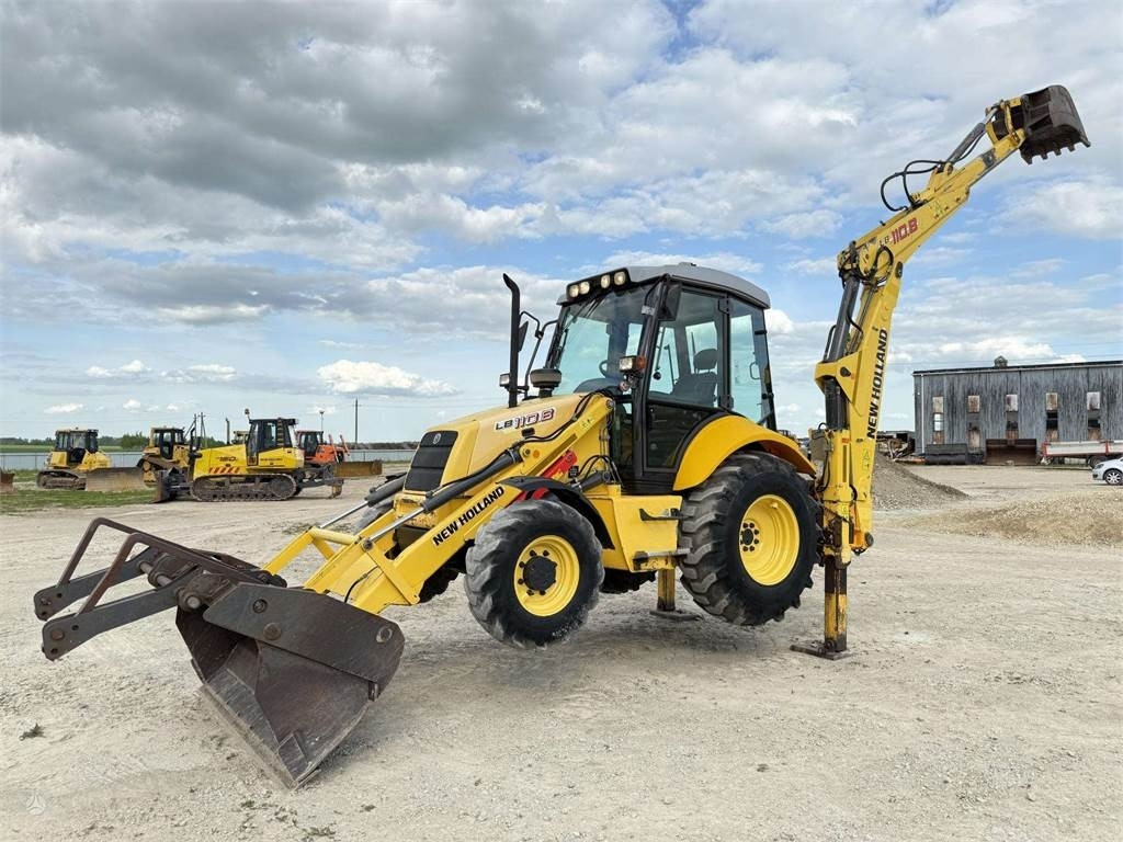 New Holland LB 110 B-4PT - Grävlastare: bild 2 New Holland LB 110 B-4PT - Grävlastare: bild 2