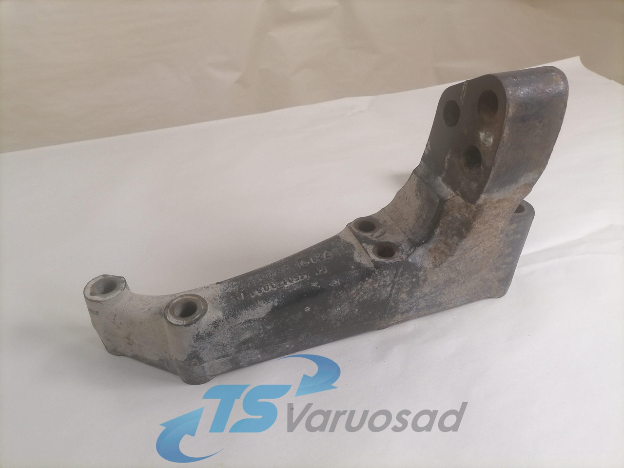 MAN Engine bracket 51415013061 - Motor och reservdelar för Lastbil: bild 3 MAN Engine bracket 51415013061 - Motor och reservdelar för Lastbil: bild 3