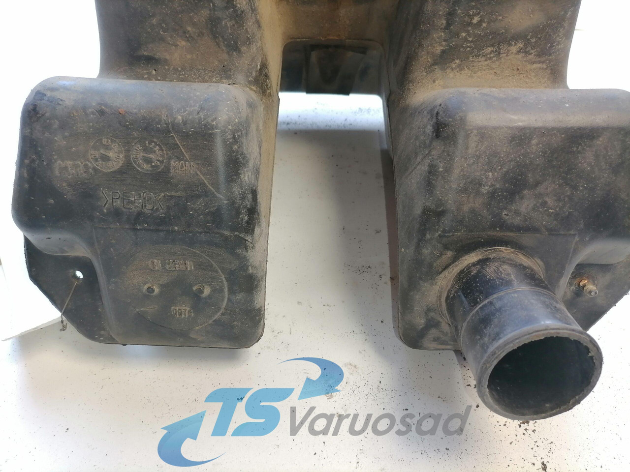 MAN Windscreen washer fluid tank 81264810074 - Vindrutetorkare för Lastbil: bild 3 MAN Windscreen washer fluid tank 81264810074 - Vindrutetorkare för Lastbil: bild 3