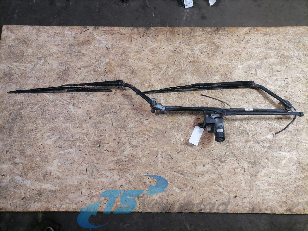 MAN Wiper frame 335013 - Vindrutetorkare för Lastbil: bild 4 MAN Wiper frame 335013 - Vindrutetorkare för Lastbil: bild 4