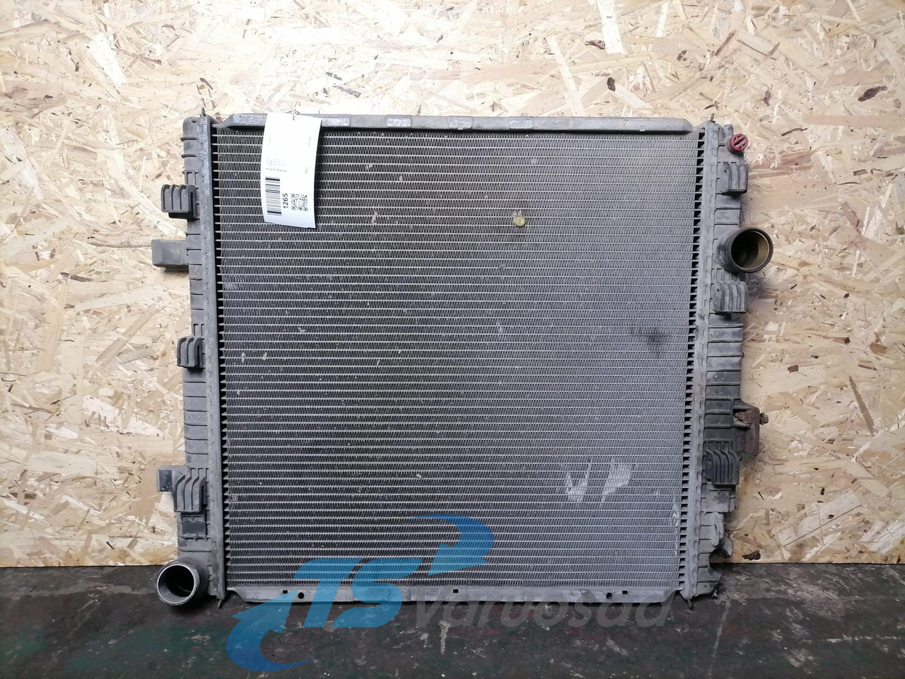 MB Cooling radiator A9705000403 - Kylare för Lastbil: bild 1 MB Cooling radiator A9705000403 - Kylare för Lastbil: bild 1