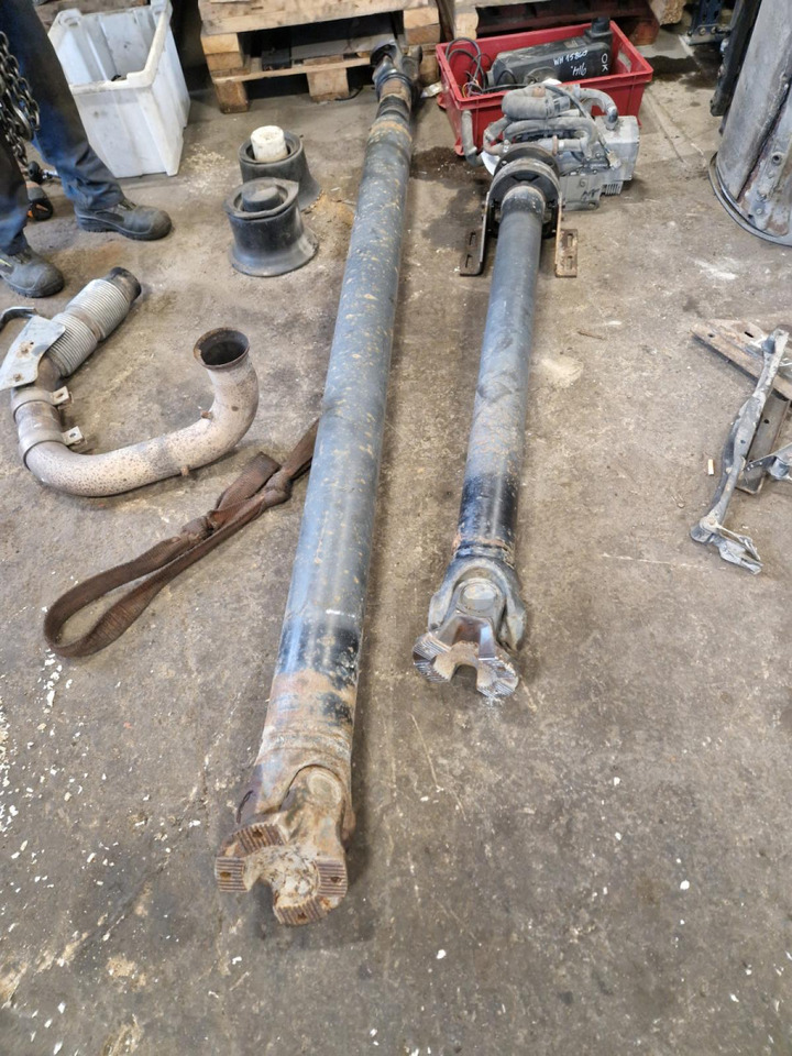 Mercedes-Benz Propeller shaft A6554107602 - Kardanaxel för Lastbil: bild 1 Mercedes-Benz Propeller shaft A6554107602 - Kardanaxel för Lastbil: bild 1