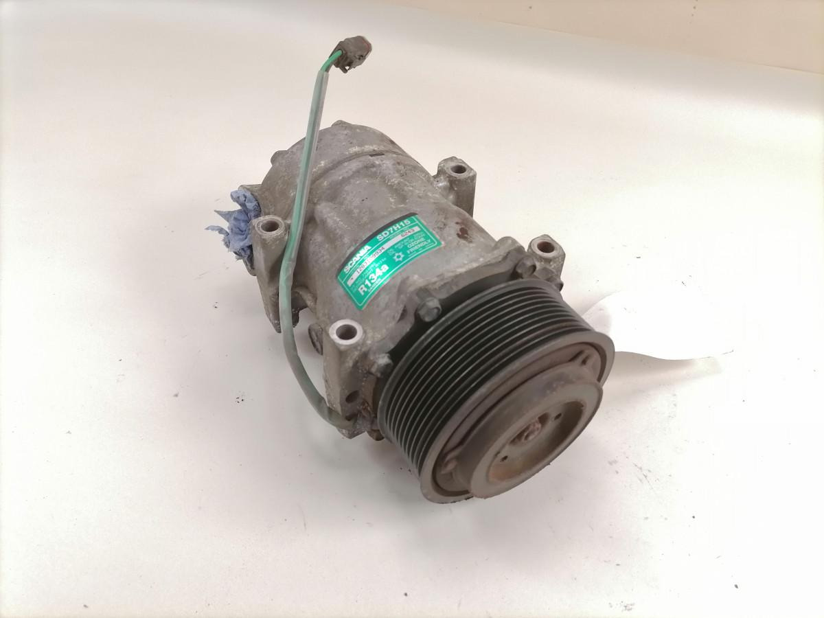 Scania A/C compressor 2564093 - Värme/ Ventilation för Lastbil: bild 2 Scania A/C compressor 2564093 - Värme/ Ventilation för Lastbil: bild 2