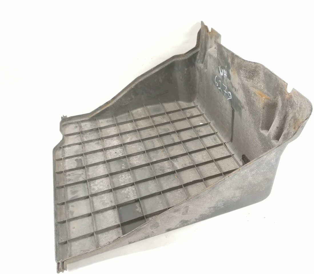 Scania Battery cover 1362693 - Batteri för Lastbil: bild 1 Scania Battery cover 1362693 - Batteri för Lastbil: bild 1
