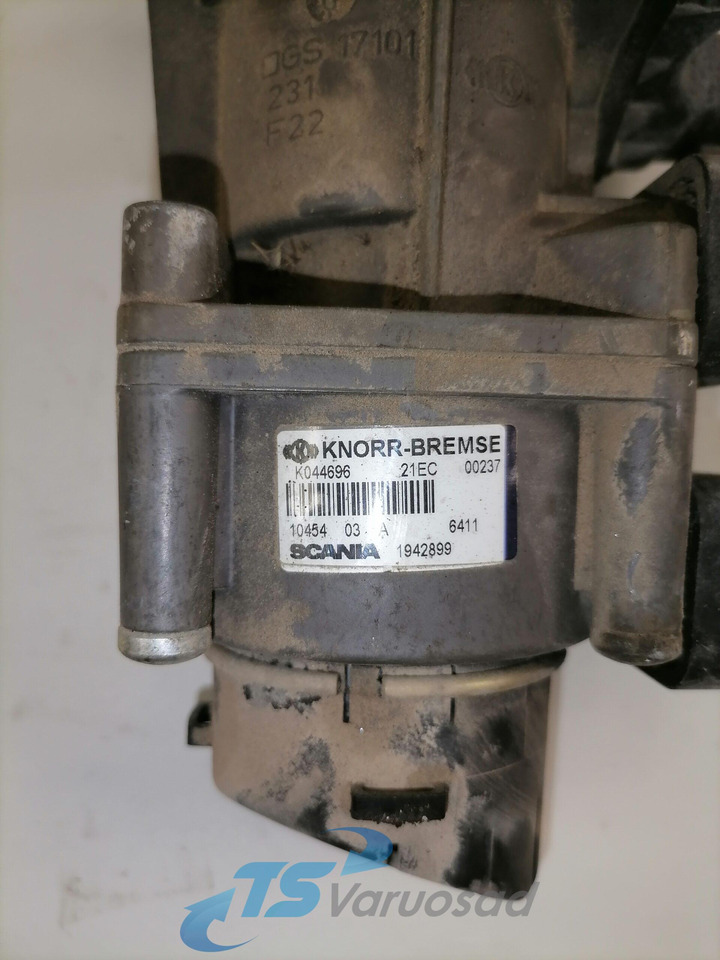 Scania Brake pressure control 1942899 - Bromsventil för Lastbil: bild 3 Scania Brake pressure control 1942899 - Bromsventil för Lastbil: bild 3
