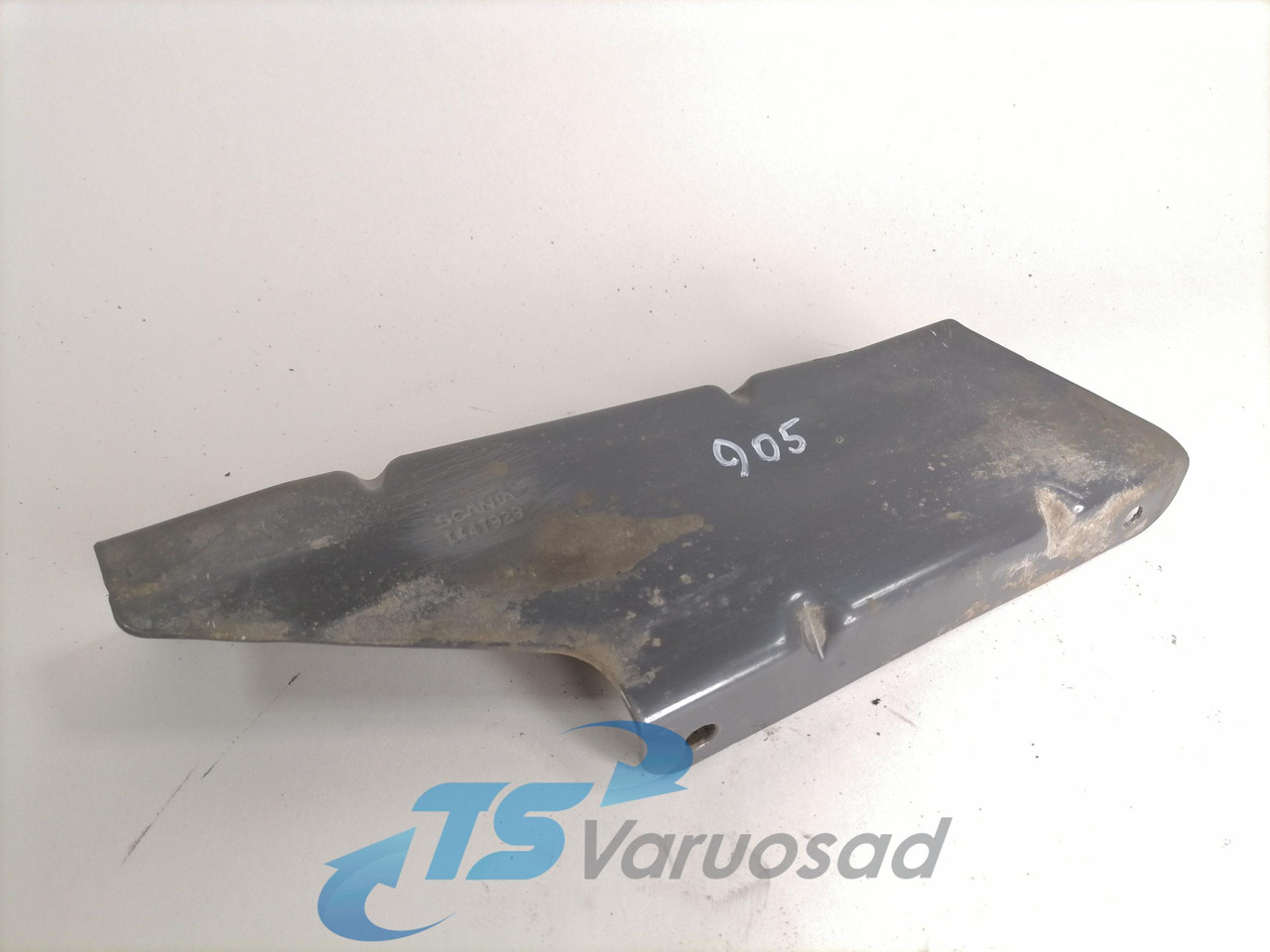 Scania Bumper bracket 1447929 - Stötfångare för Lastbil: bild 1 Scania Bumper bracket 1447929 - Stötfångare för Lastbil: bild 1