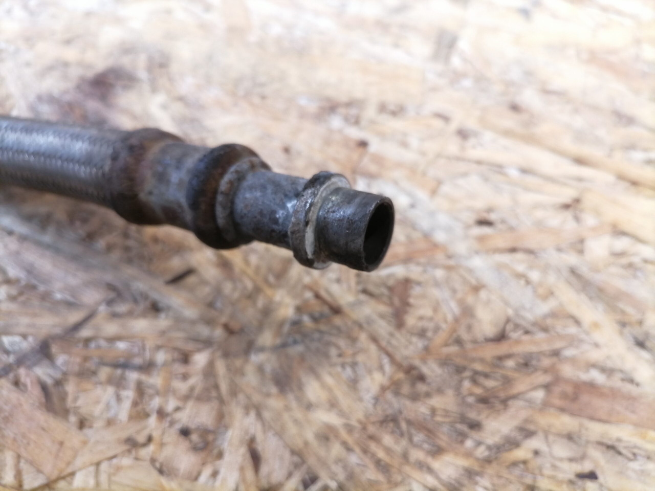 Scania Compressor air pipe 1801078 - Kompressor för Lastbil: bild 5 Scania Compressor air pipe 1801078 - Kompressor för Lastbil: bild 5