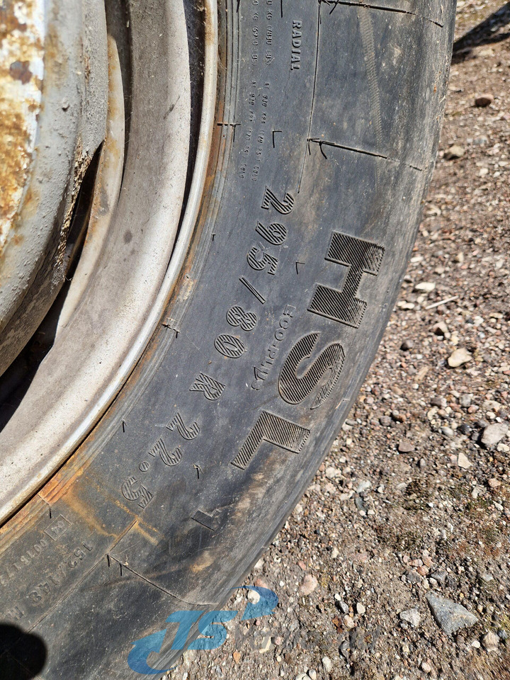 Scania Continental HSL 295/80 R22,5 29580R225 - Däck och fälgar för Lastbil: bild 4 Scania Continental HSL 295/80 R22,5 29580R225 - Däck och fälgar för Lastbil: bild 4