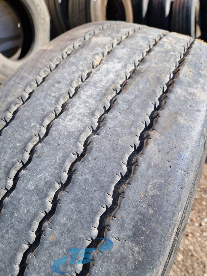 Scania Continental HSL 295/80 R22,5 29580R225 - Däck och fälgar för Lastbil: bild 2 Scania Continental HSL 295/80 R22,5 29580R225 - Däck och fälgar för Lastbil: bild 2
