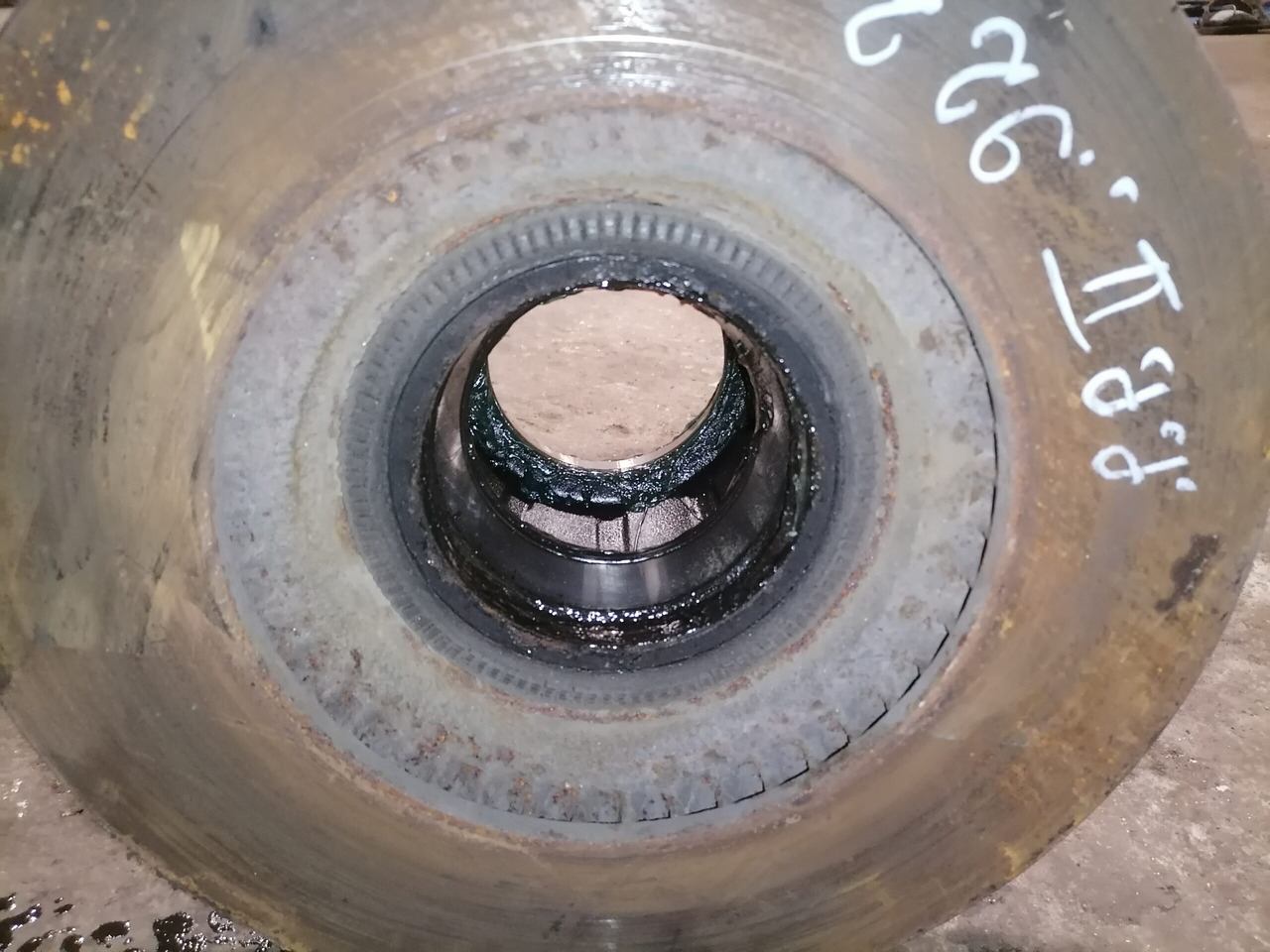 Scania Wheel hub 2290542 - Hub för Lastbil: bild 2 Scania Wheel hub 2290542 - Hub för Lastbil: bild 2