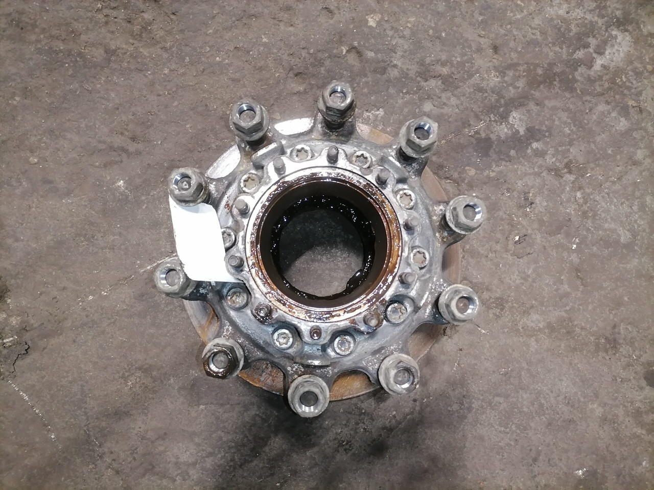 Scania Wheel hub 2290542 - Hub för Lastbil: bild 4 Scania Wheel hub 2290542 - Hub för Lastbil: bild 4