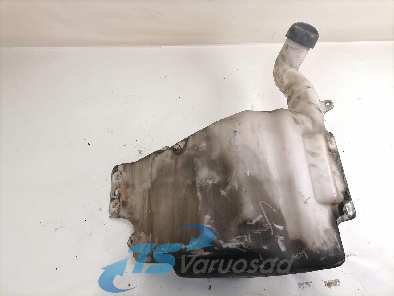 Scania Windscreen washer fluid tank 1772662 - Vindrutetorkare för Lastbil: bild 2 Scania Windscreen washer fluid tank 1772662 - Vindrutetorkare för Lastbil: bild 2