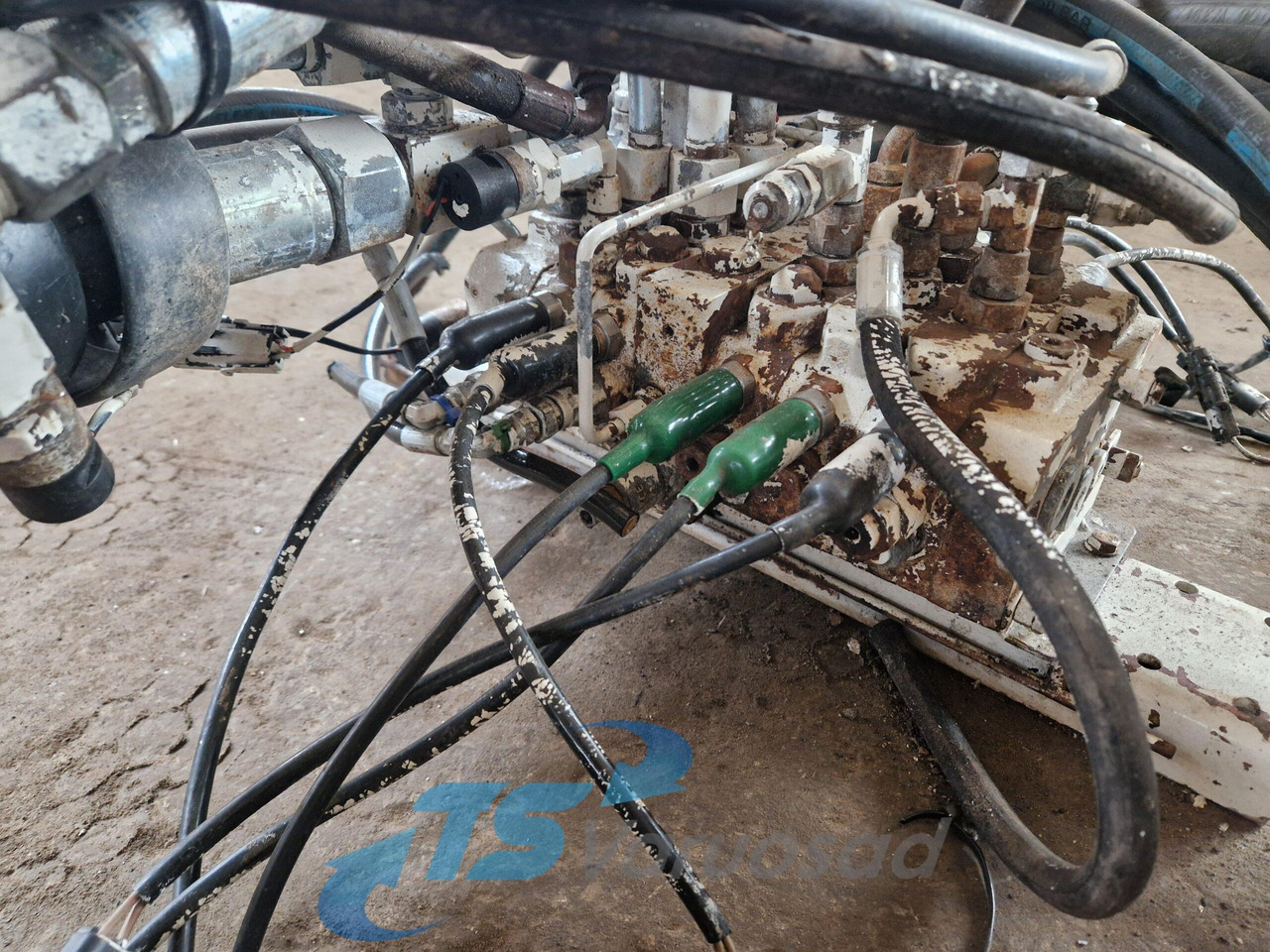 Universaalne Hydraulic control VAL36140005071 - Hydraulik för Lastbil: bild 1 Universaalne Hydraulic control VAL36140005071 - Hydraulik för Lastbil: bild 1