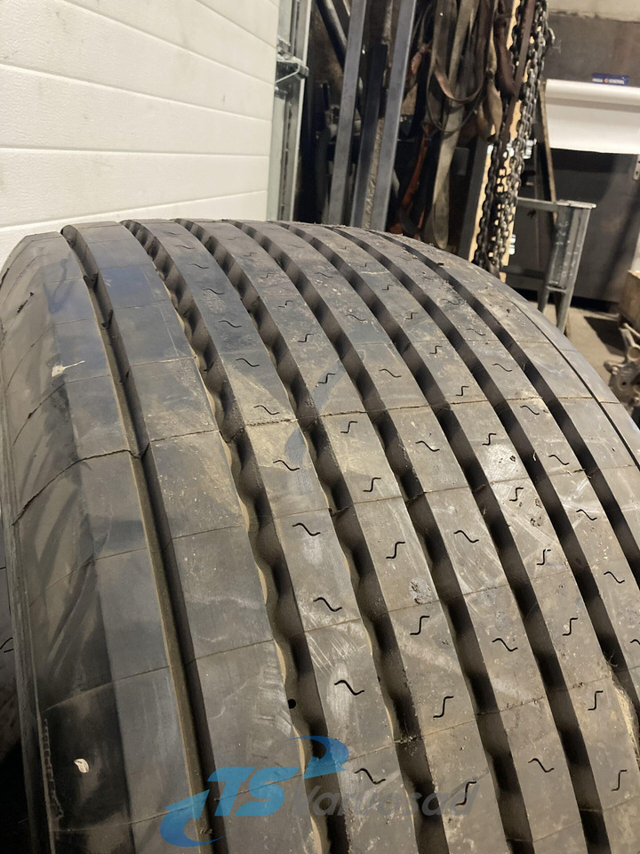 Universaalne Michelin 425/55R19,5 42555R195 - Däck och fälgar för Lastbil: bild 3 Universaalne Michelin 425/55R19,5 42555R195 - Däck och fälgar för Lastbil: bild 3