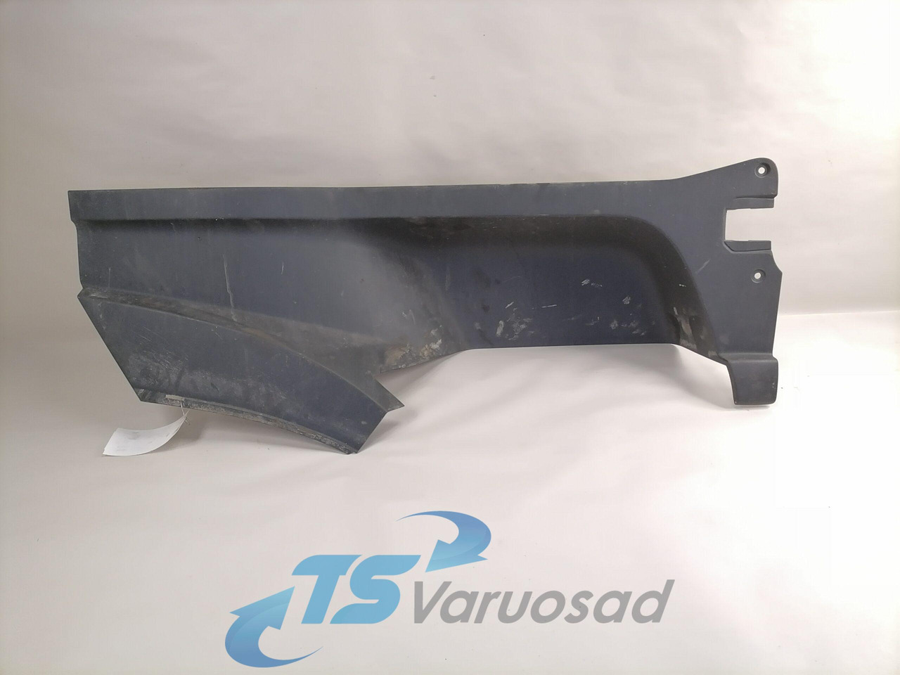 Volvo Astmelaua plastik 82819477 - Fotsteg för Lastbil: bild 1 Volvo Astmelaua plastik 82819477 - Fotsteg för Lastbil: bild 1