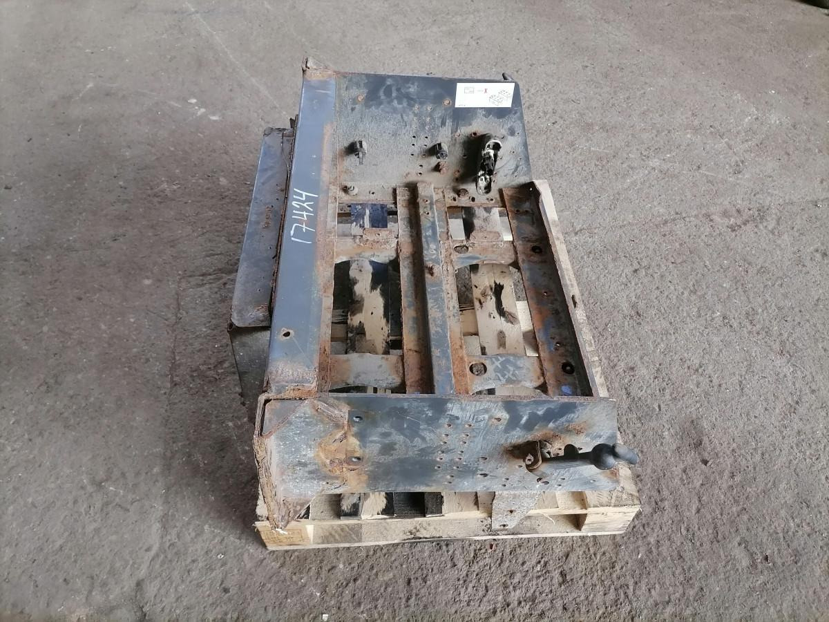 Volvo Battery box 82242298 - Batteri för Lastbil: bild 3 Volvo Battery box 82242298 - Batteri för Lastbil: bild 3