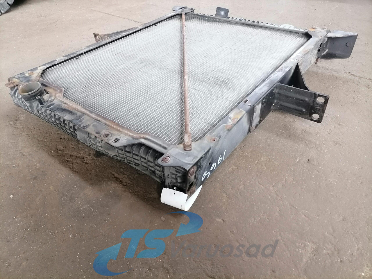 Volvo Cooling radiator 20936055 - Kylare för Lastbil: bild 2 Volvo Cooling radiator 20936055 - Kylare för Lastbil: bild 2