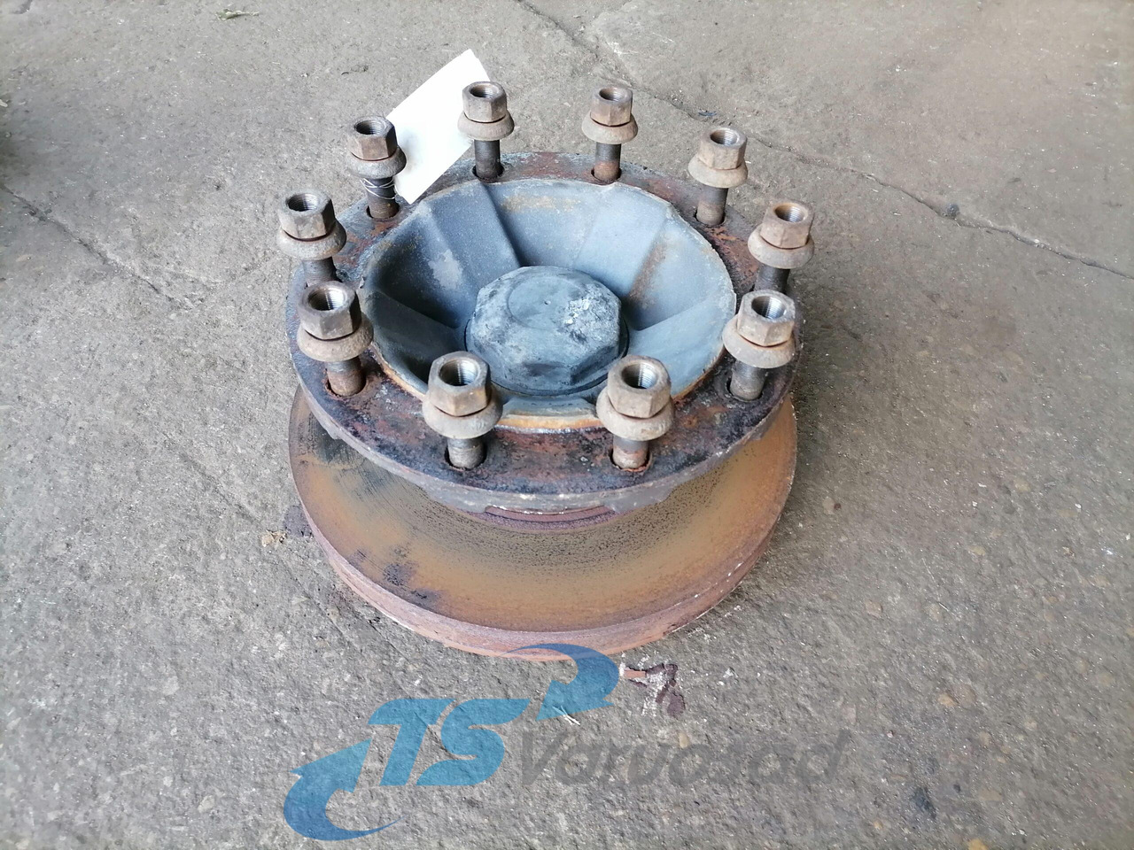 Volvo First wheel hub 21022433 - Hub för Lastbil: bild 1 Volvo First wheel hub 21022433 - Hub för Lastbil: bild 1