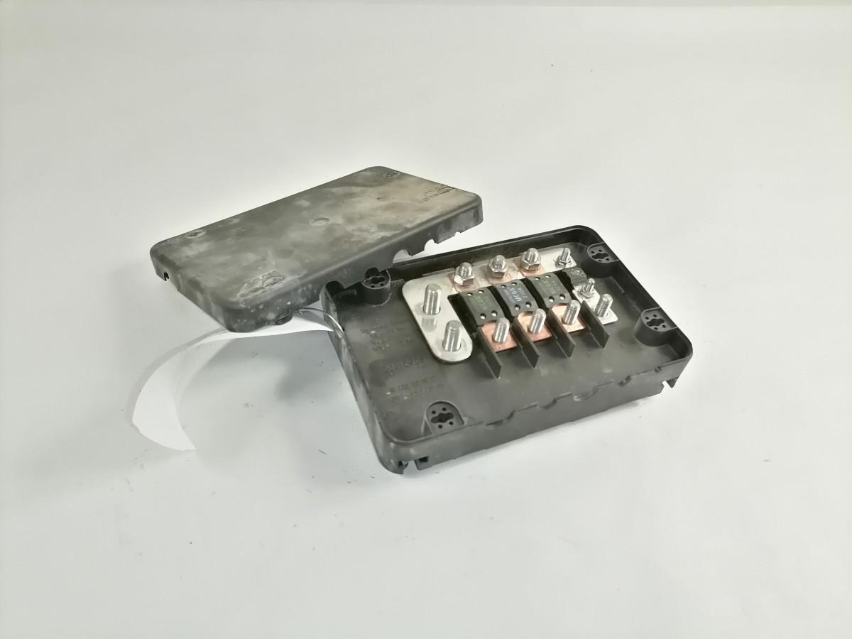 Volvo Fuse box 20512928 - Säkring för Lastbil: bild 2 Volvo Fuse box 20512928 - Säkring för Lastbil: bild 2